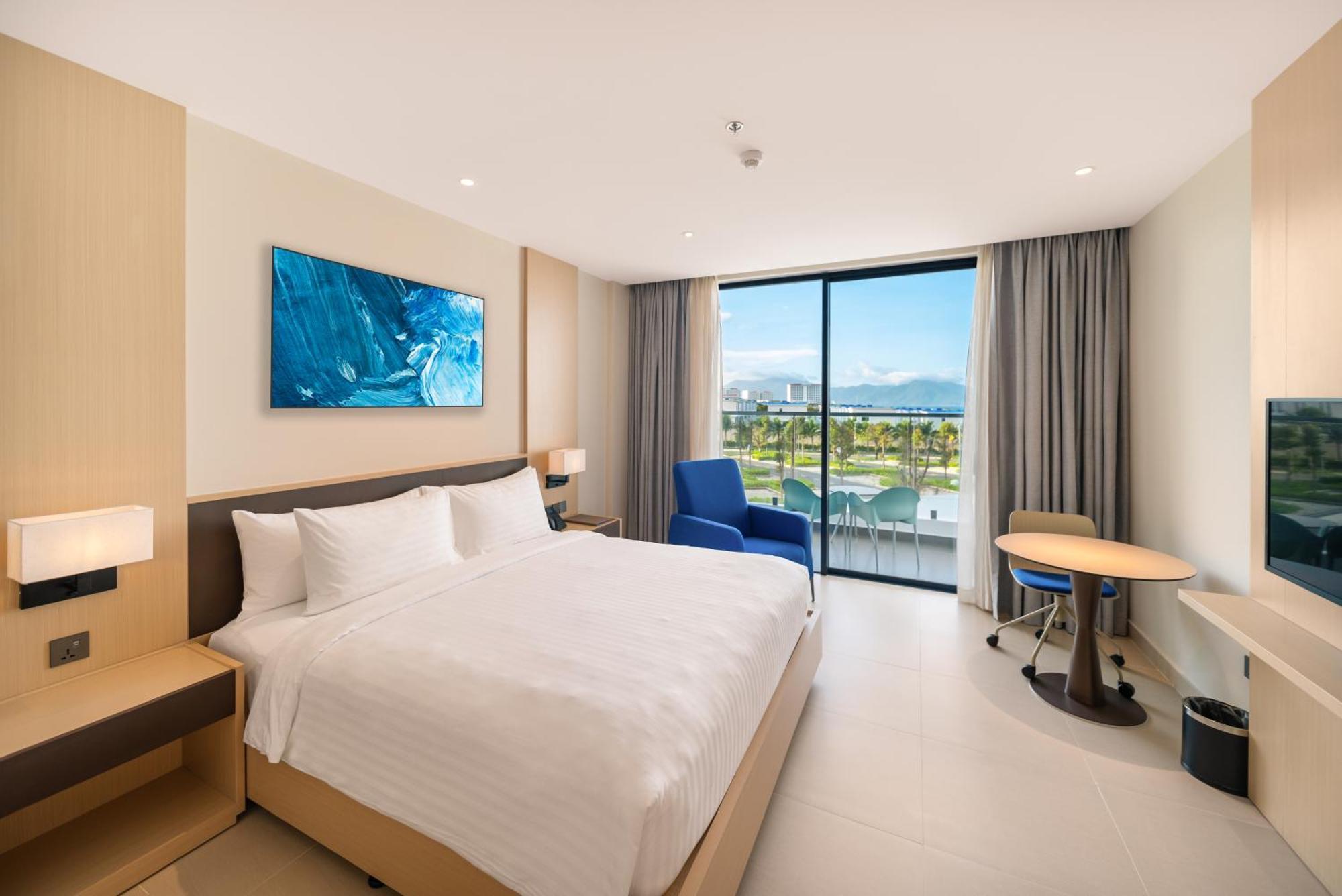 The Empyrean Cam Ranh Beach Resort 外观 照片
