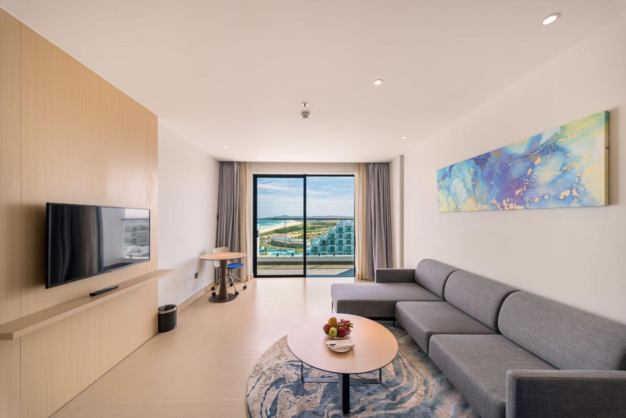 The Empyrean Cam Ranh Beach Resort 外观 照片