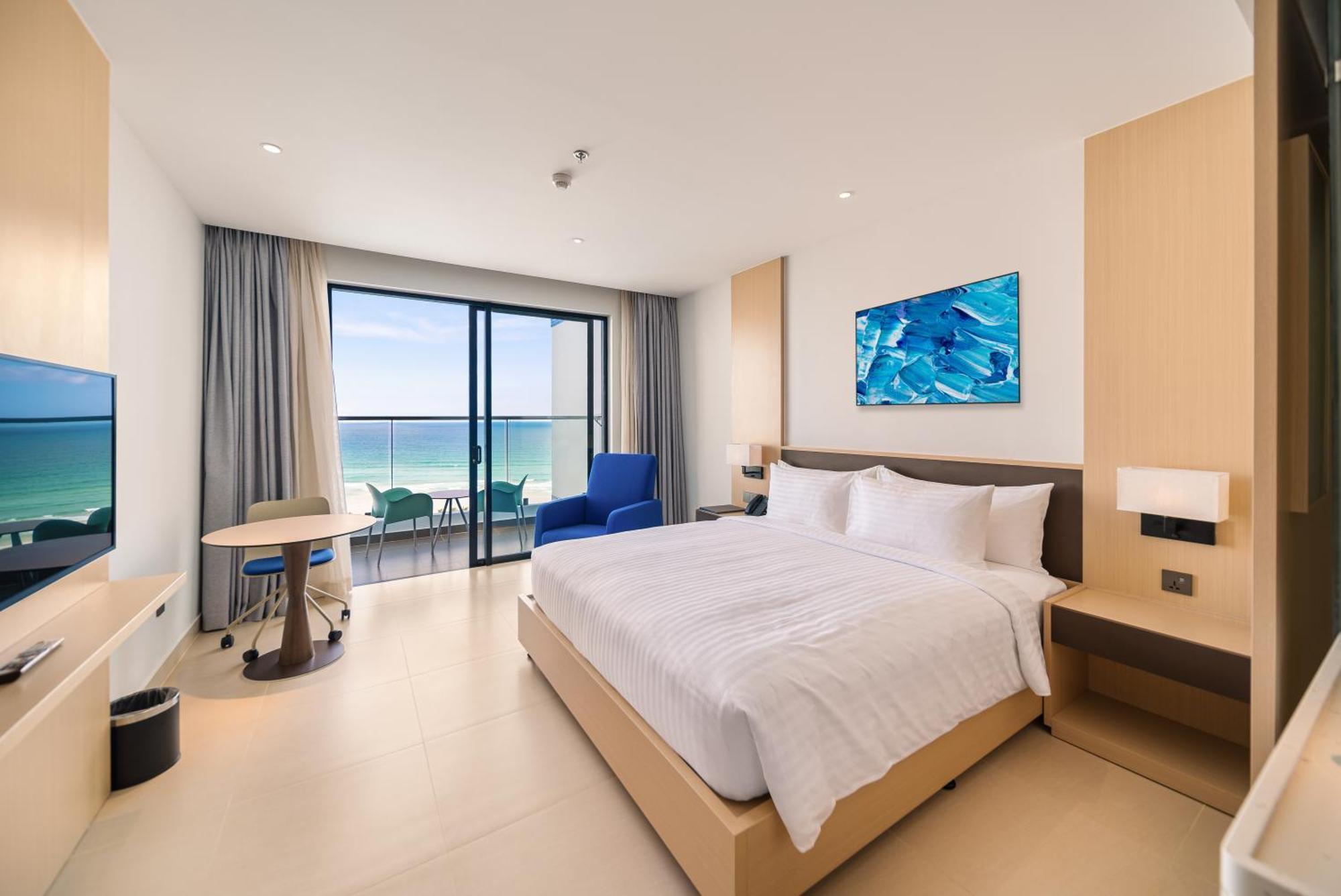 The Empyrean Cam Ranh Beach Resort 外观 照片