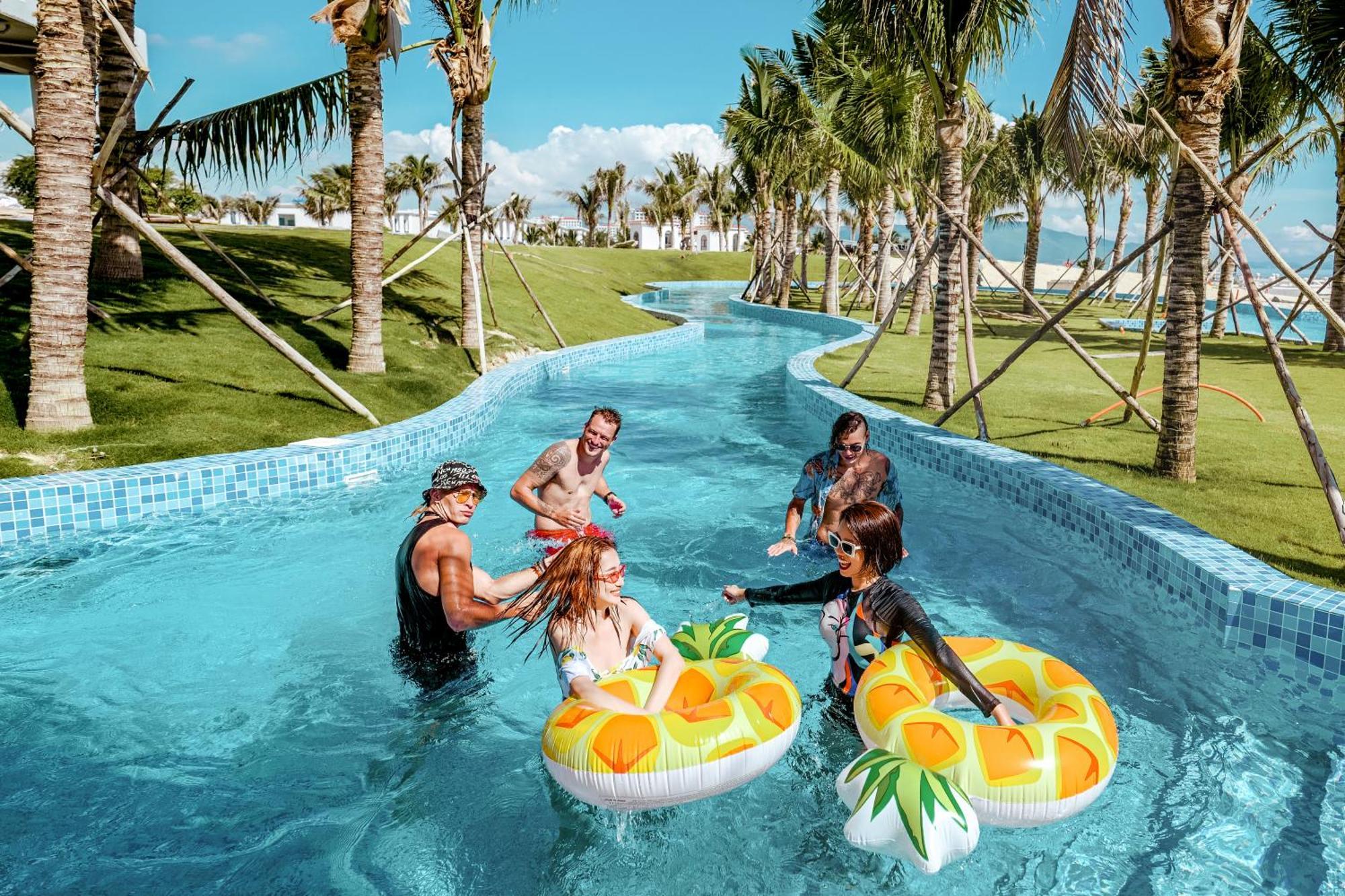 The Empyrean Cam Ranh Beach Resort 外观 照片